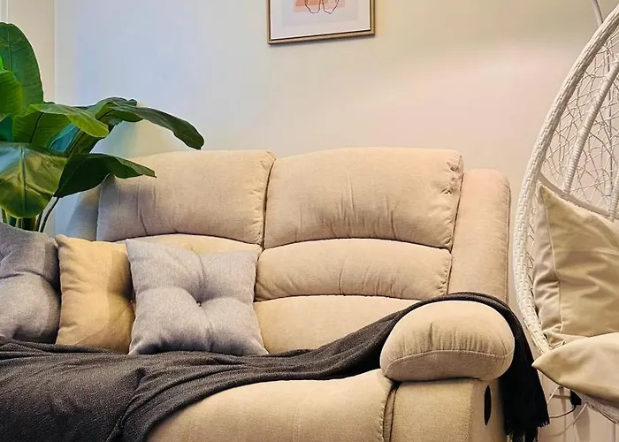 Apartment 3br - Stylish Serenity *